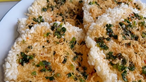 Mẹo làm cơm cháy bằng bột báng thơm ngon không sợ béo