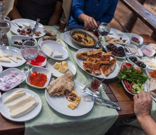 5 sai lầm điển hình trong bữa ăn đầu tiên mà nhiều người vẫn làm hàng ngày