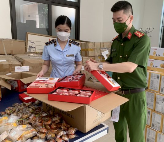 Đẩy mạnh đấu tranh ngăn chặn, đẩy lùi buôn lậu, gian lận thương mại và hàng giả