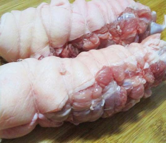 Thêm vài giọt này vào, thịt lợn luộc vừa trắng vừa thơm, còn dễ thái