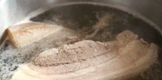 Sai lầm tai hại khi luộc thịt, 90% bà nội trợ mắc phải