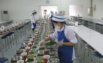 Vai trò của người đứng đầu đơn vị tổ chức bếp ăn nhà trường