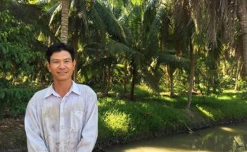 Thạc sĩ bỏ việc nhà nước về làm giàu kiểu con tôm “đòi ôm” cây dừa