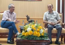 Bầu Đức: Người bắc nhịp cầu nông nghiệp và bóng đá sang Lào, Campuchia