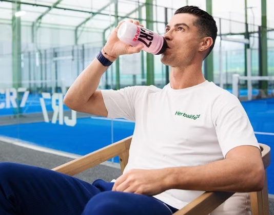 Herbalife và Cristiano Ronaldo mang dinh dưỡng hiệu suất cao vào thói quen hàng ngày với chiến dịch “Fuel Like Ronaldo”